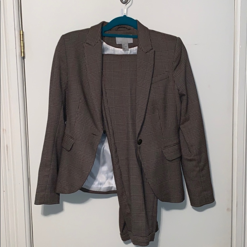 H &M suit